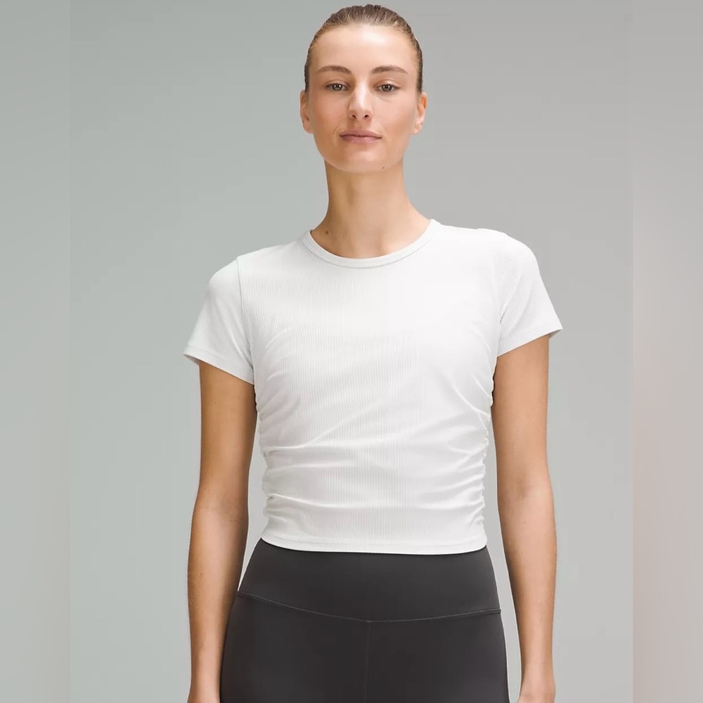 Lululemon workout top